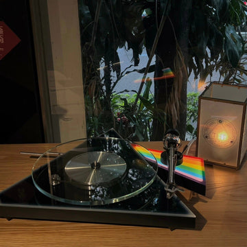 📀 "NostalgiaDisc Elite - Vintage CD Player with Modern Hi-Fi Sound"